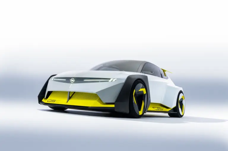 Opel Corsa GSE Vision Gran Turismo - Foto dal vivo e in studio - 15