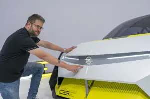 Opel Corsa GSE Vision Gran Turismo - Foto dal vivo e in studio