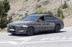 BMW Serie 7 - Foto spia 20-8-2025 - 3