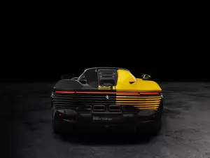 Ferrari Daytona SP3 - Asta Monterey