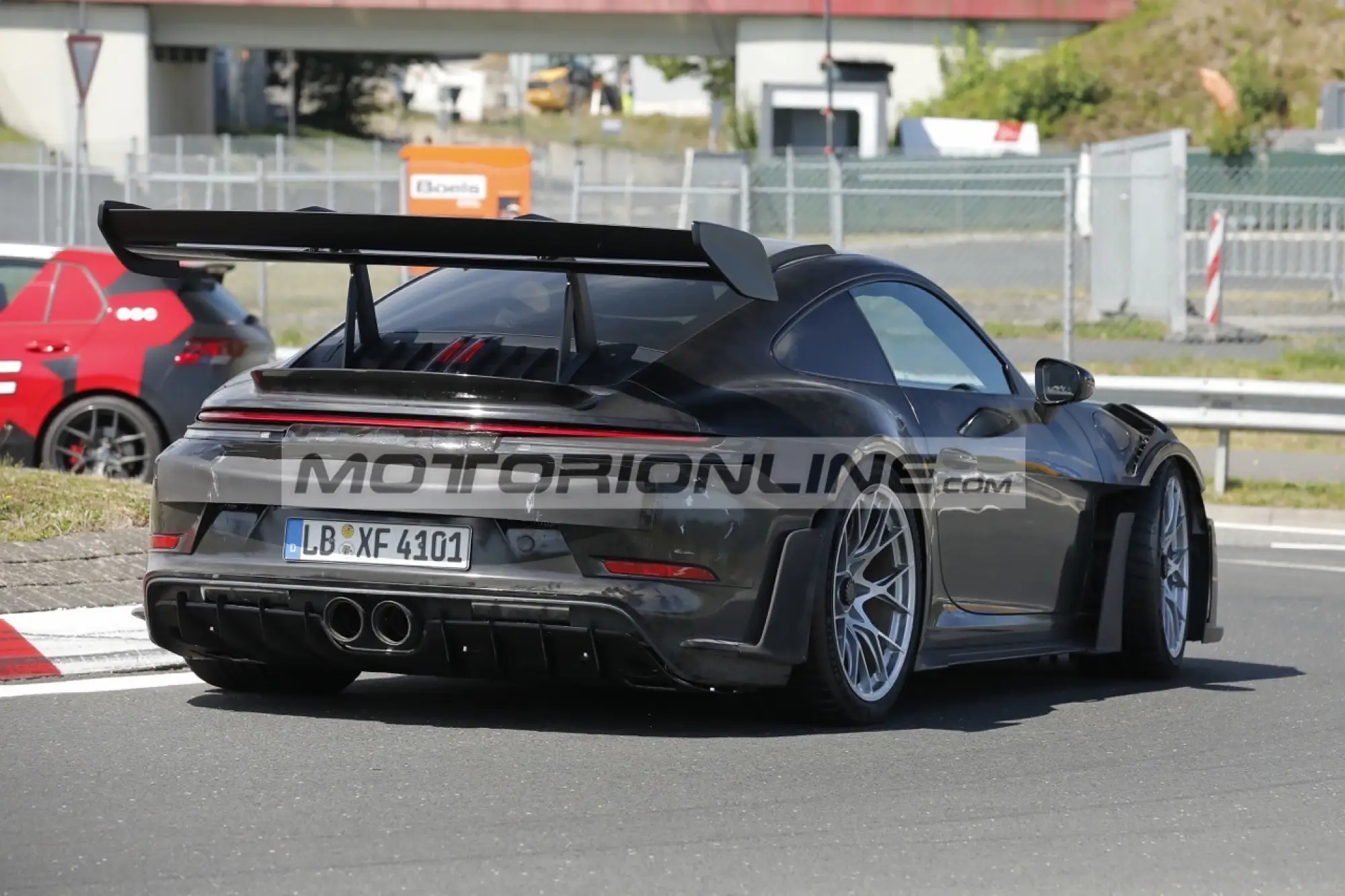 Porsche 911 GT3 RS - Foto spia 22-8-2025 - 7
