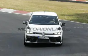Volkswagen Golf R 350 - Foto spia 25-08-2025