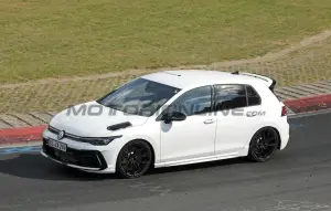 Volkswagen Golf R 350 - Foto spia 25-08-2025 - 3