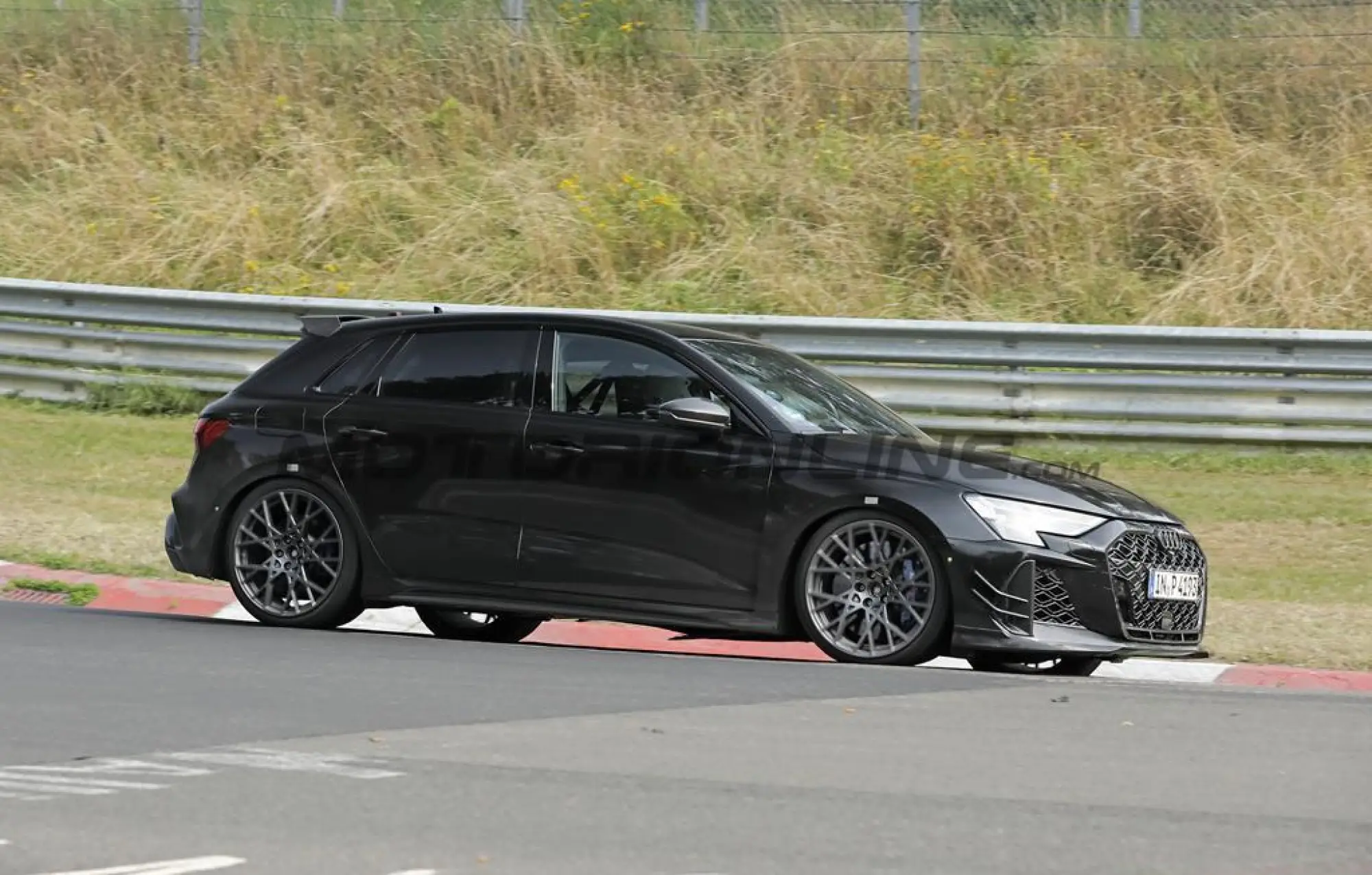 Audi RS3 GT 2026 - Foto spia 25-08-2025 - 5