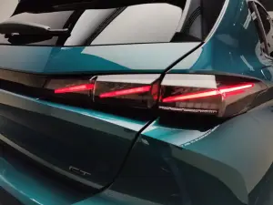 Nuova Peugeot 308 2025 - Foto Parigi - 10