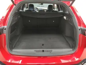 Nuova Peugeot 308 2025 - Foto Parigi - 31