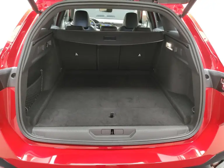 Nuova Peugeot 308 2025 - Foto Parigi - 31