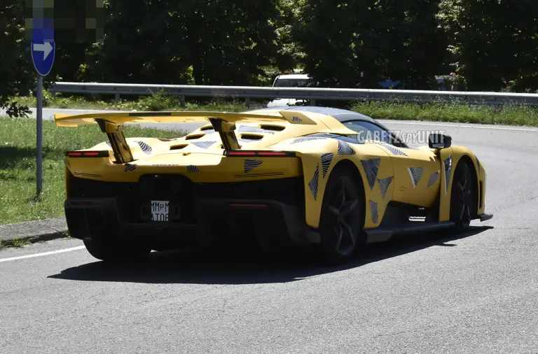 Ferrari F80 - Foto spia 27-08-2025 - 2