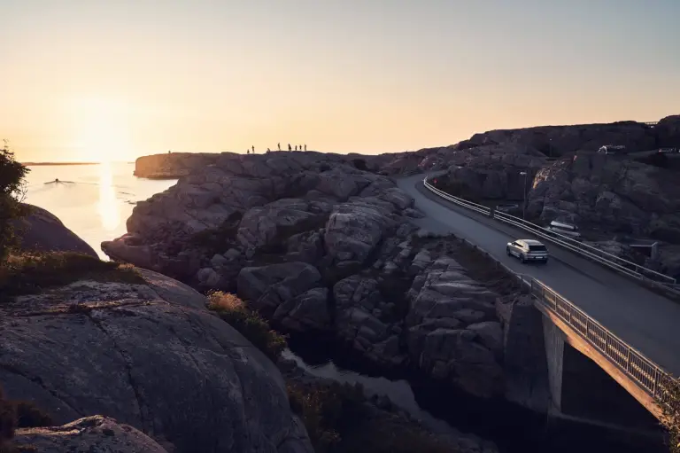 Volvo XC70 2026 - Foto ufficiali - 4