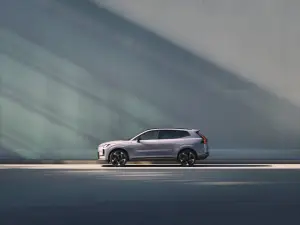 Volvo XC70 2026 - Foto ufficiali