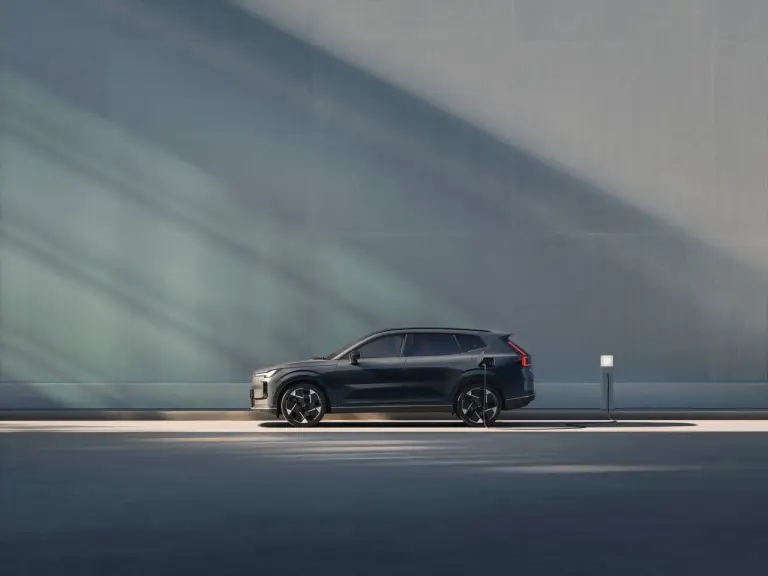Volvo XC70 2026 - Foto ufficiali - 16
