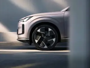 Volvo XC70 2026 - Foto ufficiali