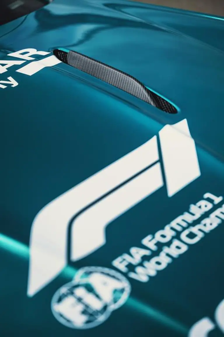 Aston Martin Vantage S - Safety Car - 8