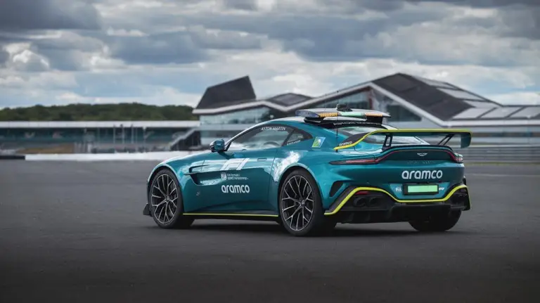 Aston Martin Vantage S - Safety Car - 7