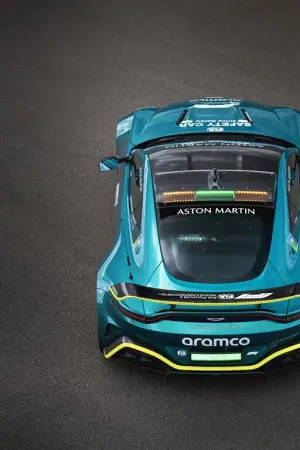 Aston Martin Vantage S - Safety Car - 6