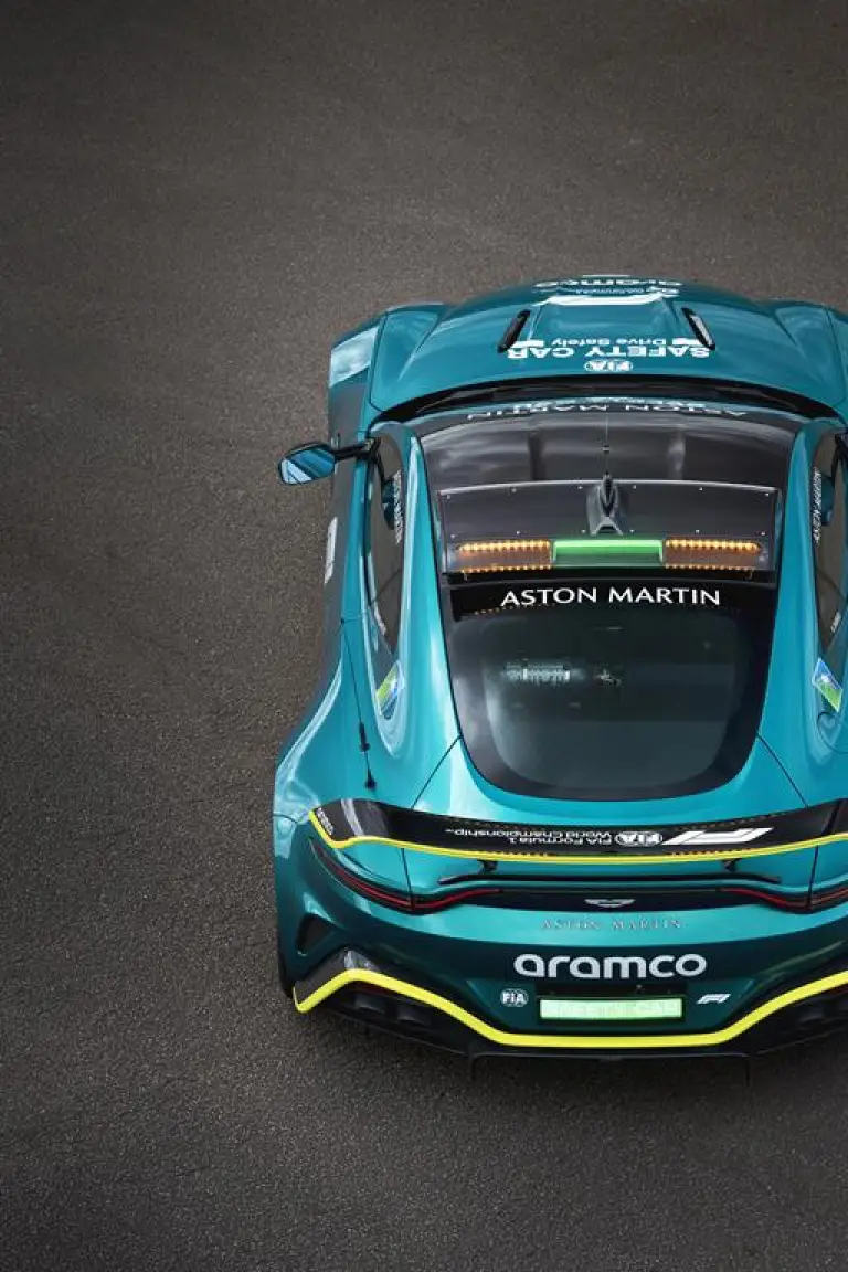 Aston Martin Vantage S - Safety Car - 6