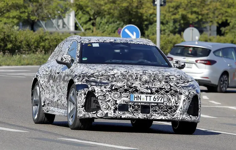 Audi RS6 Avant 2027 - Foto spia 29-08-2025 - 2