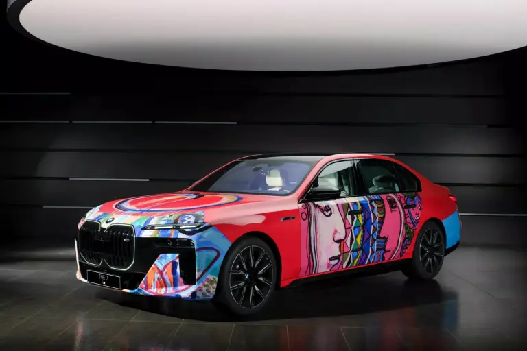 BMW i7 by Lee Kun-Yong Art Car - 1