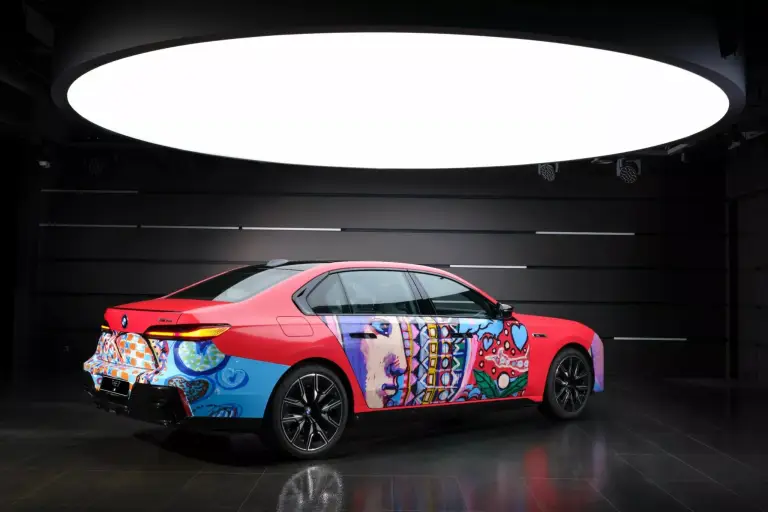 BMW i7 by Lee Kun-Yong Art Car - 5