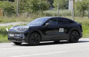 Porsche Cayenne Coupe 2027 - Foto spia 02-09-2025 - 2