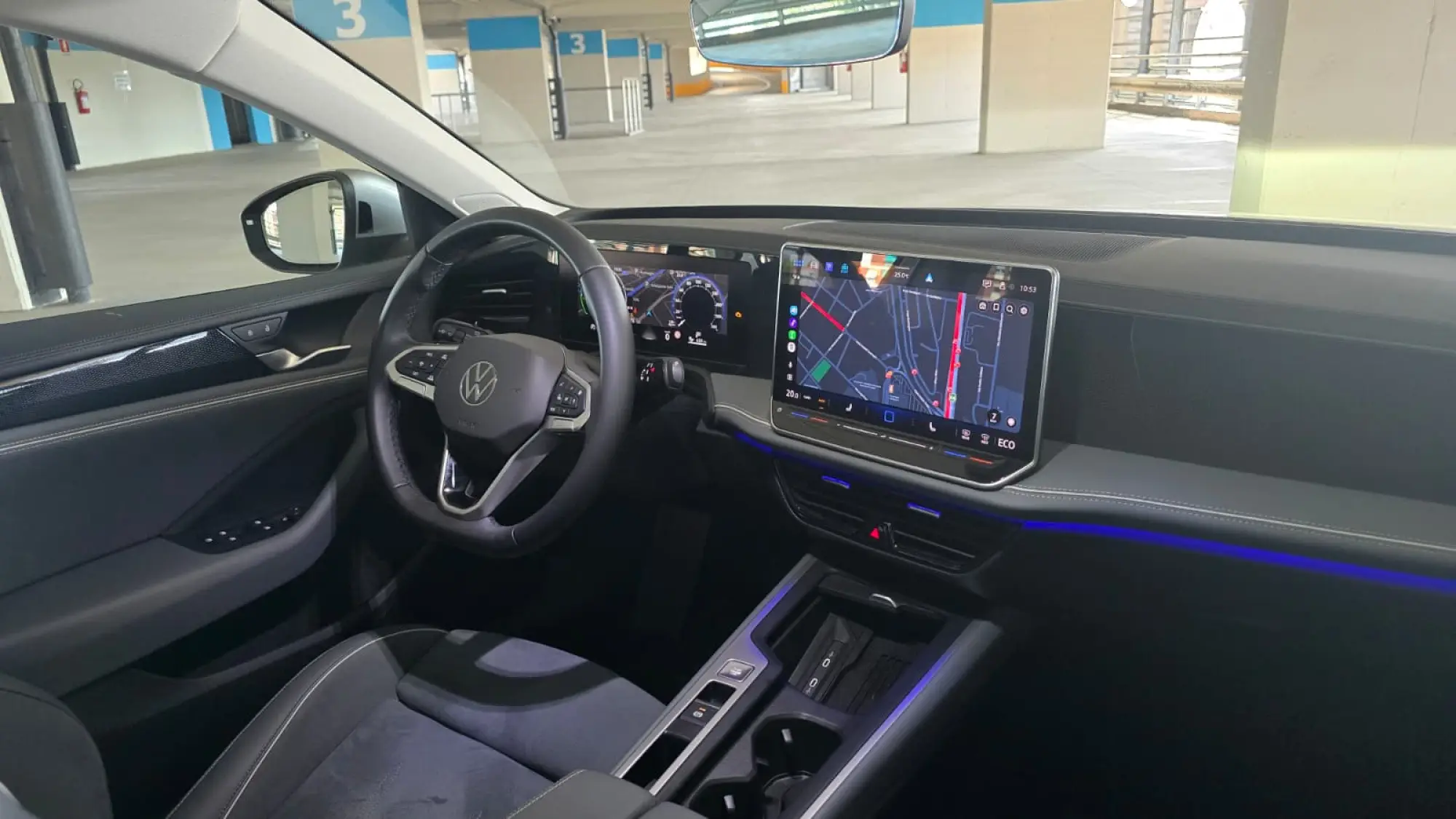 Volkswagen Passat PHEV 2025 come va - 2