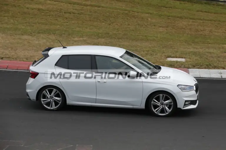 Skoda Fabia RS - Foto spia 5-9-2025 - 4