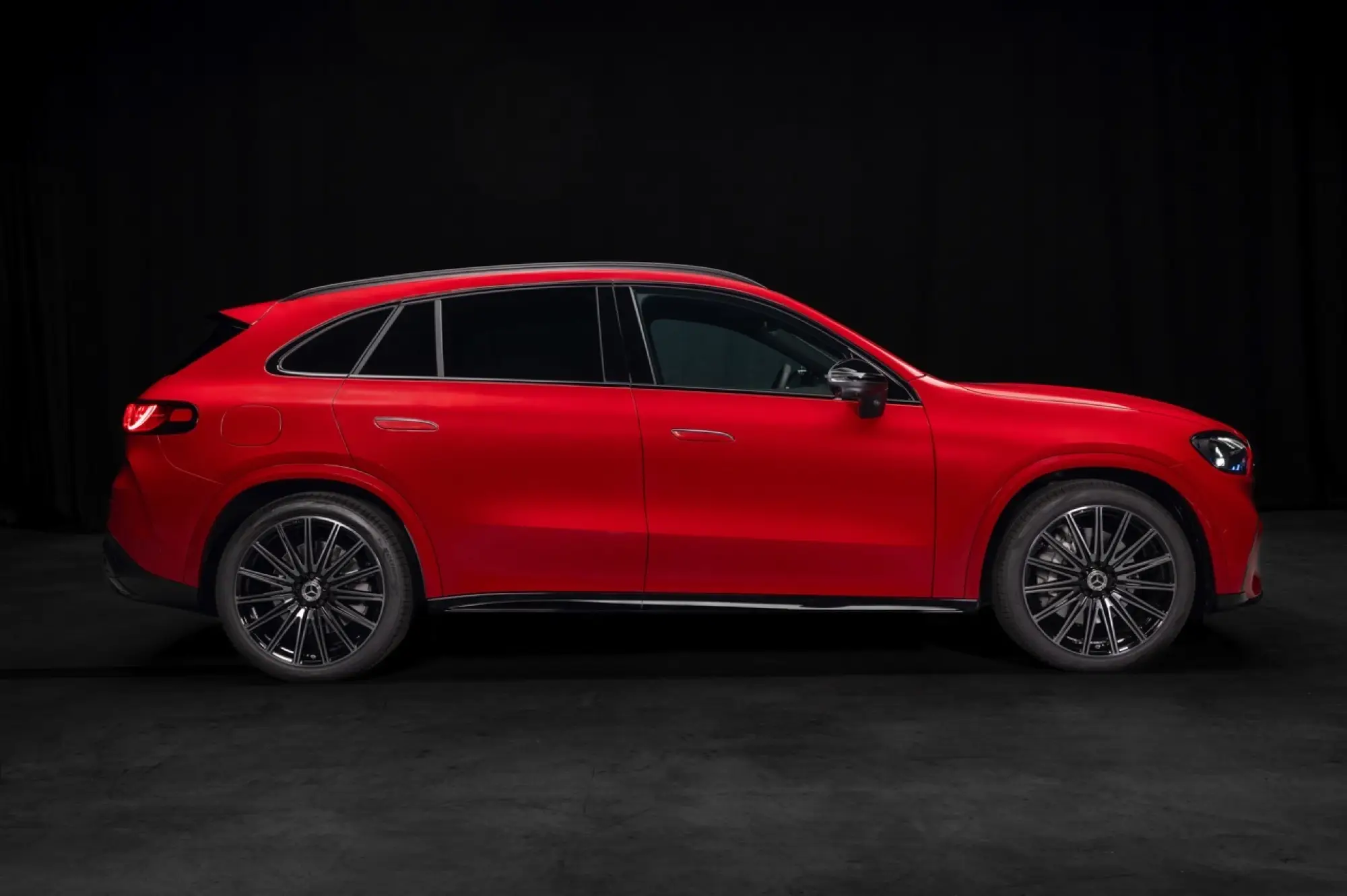 Mercedes GLC elettrica - Foto ufficiali - 15