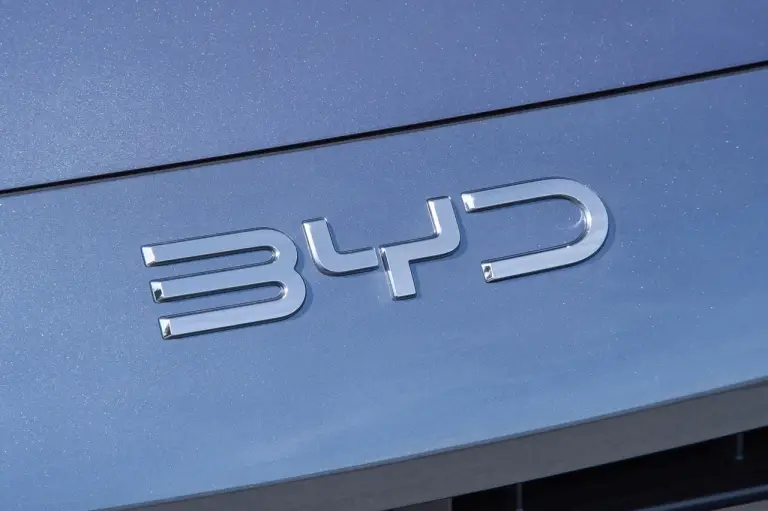 BYD Seal 6 DM-i Touring - Foto ufficiali - 23