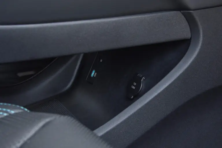 BYD Seal 6 DM-i Touring - Foto ufficiali - 51