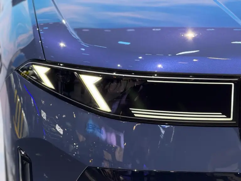 BMW iX3 - Salone di Monaco 2025 - 1