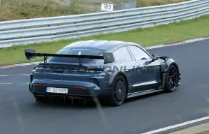 Porsche Taycan Turbo GT4 RS - Foto spia 12-09-2025 - 10
