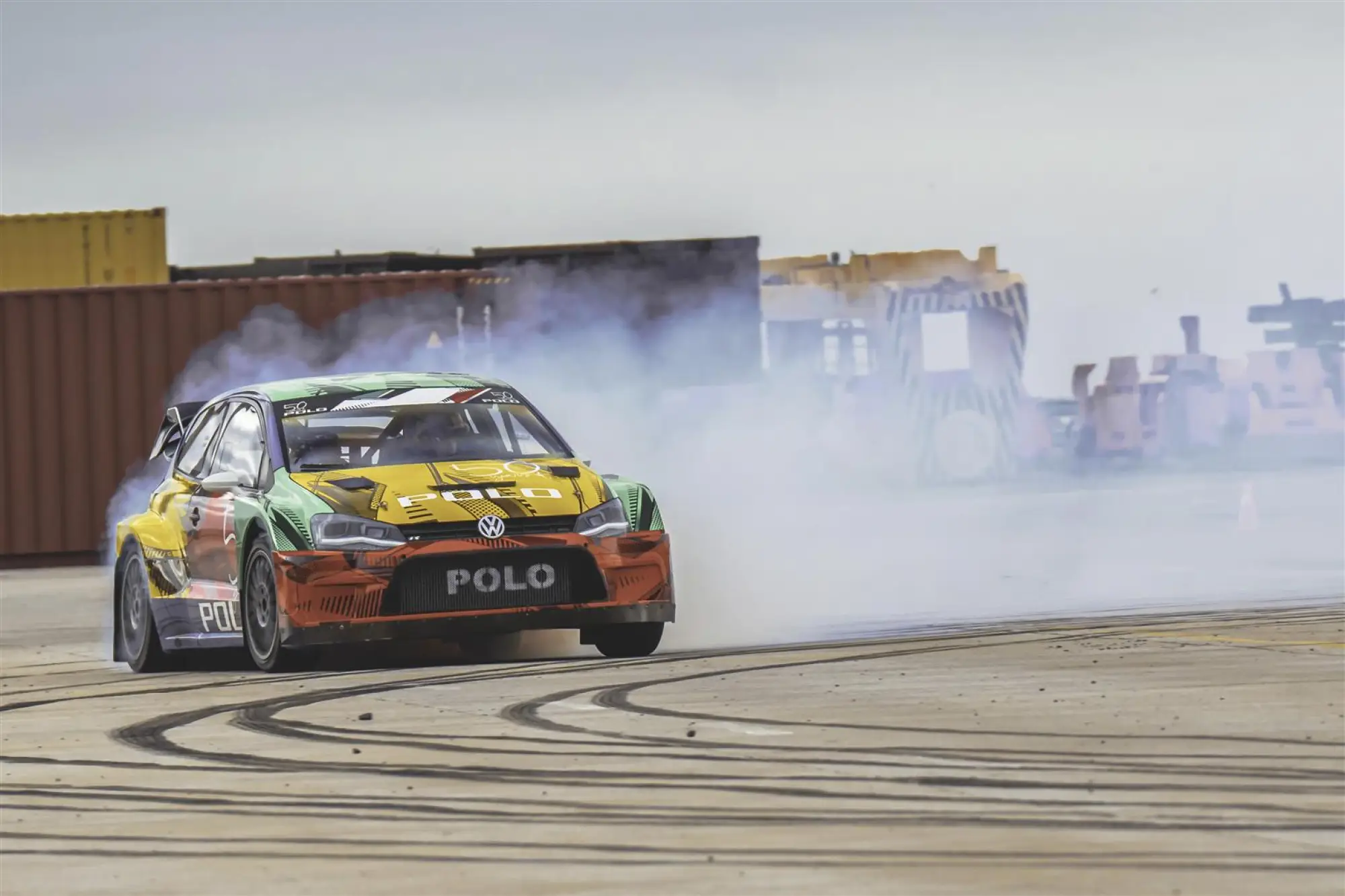 Volkswagen Polo - 50 anni video drift - 2