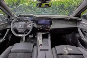 Peugeot E-408 - Gstaad