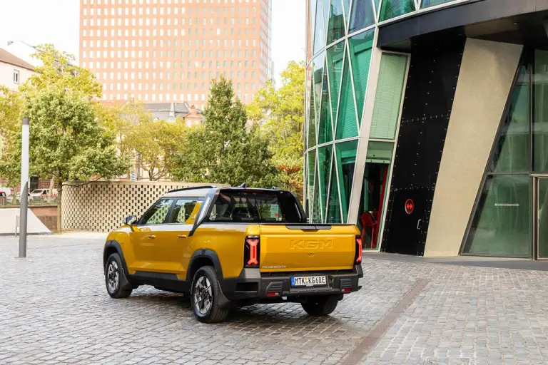 KGM Torres EVT Pick-up - 11