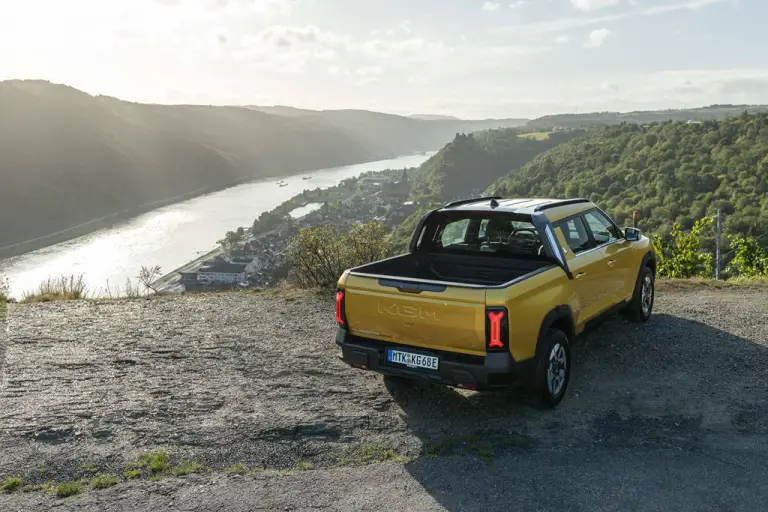 KGM Torres EVT Pick-up - 40