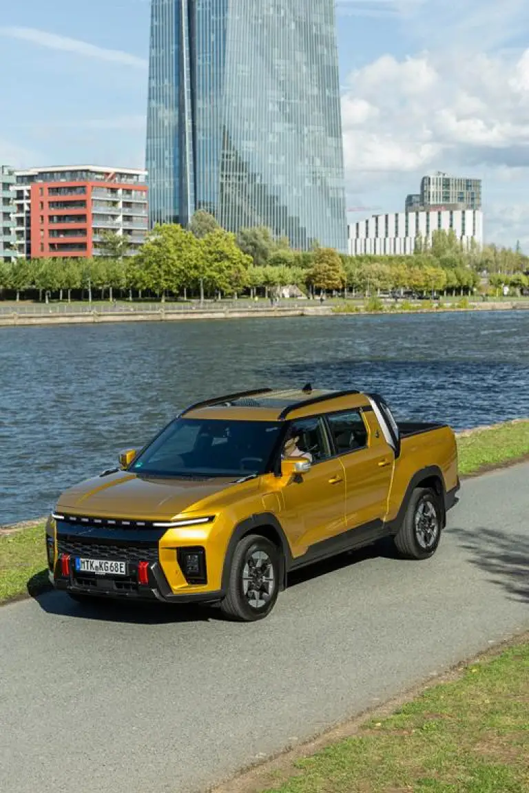 KGM Torres EVT Pick-up - 4