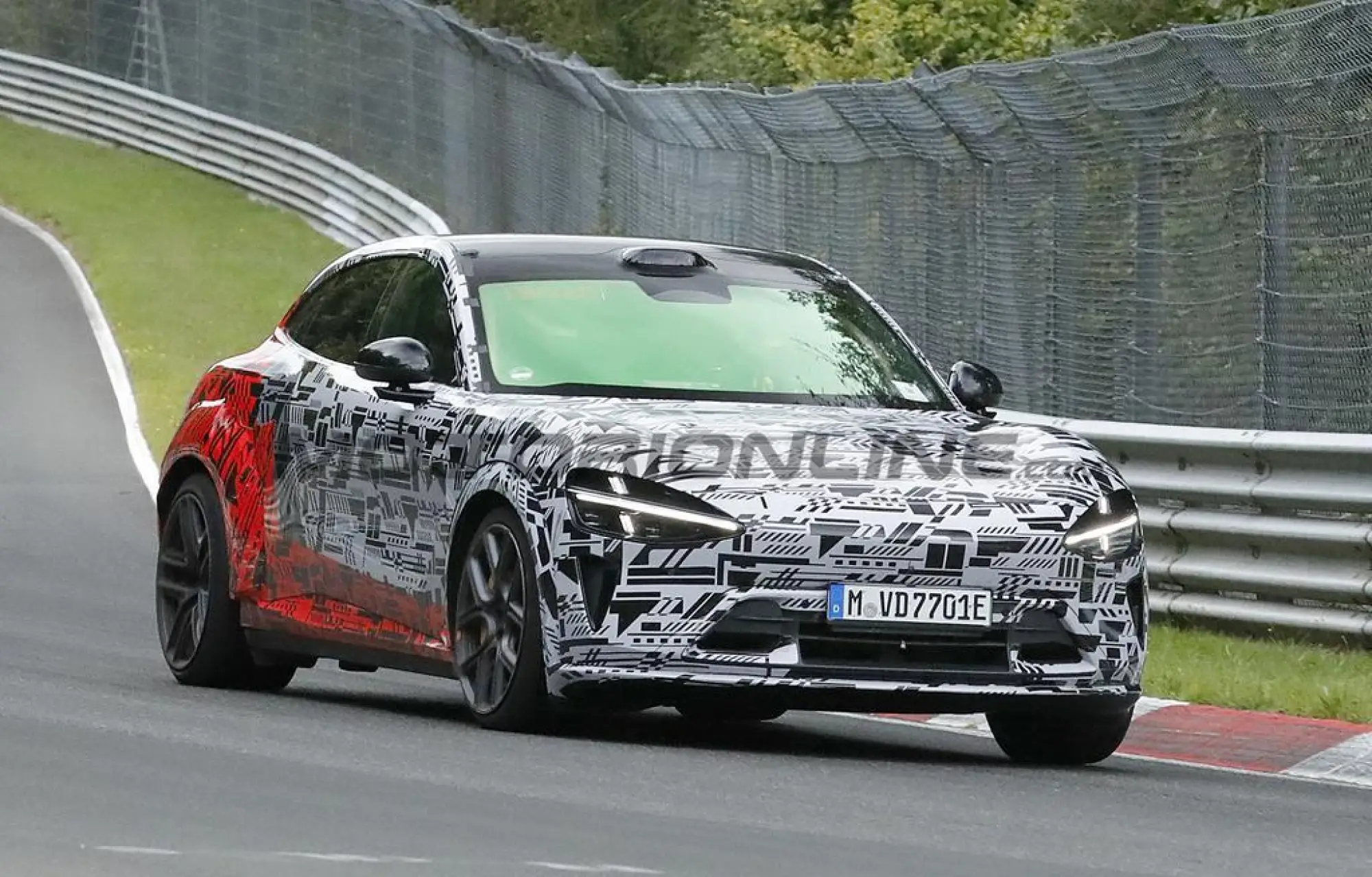 Xiaomi YU7 GT - Foto spia 18-09-2025 - 2