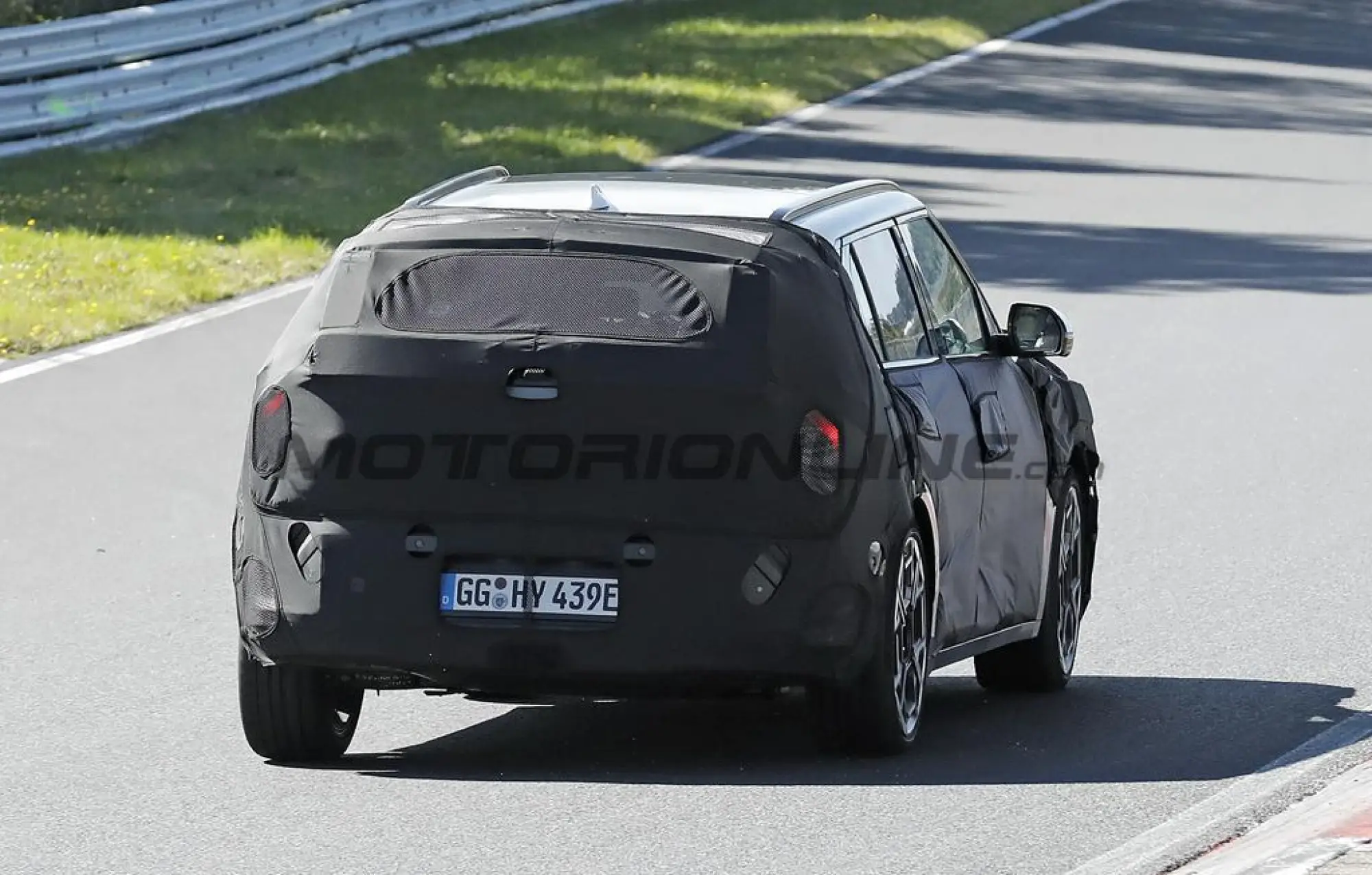 Kia EV3 GT - Foto spia 19-09-2025 - 7