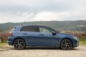 Volkswagen Golf 2025 e-hybrid (e non solo): prezzo, foto, dimensioni, allestimenti - 8