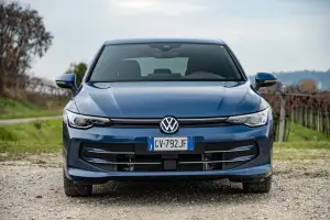 Volkswagen Golf 2025 e-hybrid (e non solo): prezzo, foto, dimensioni, allestimenti - 12