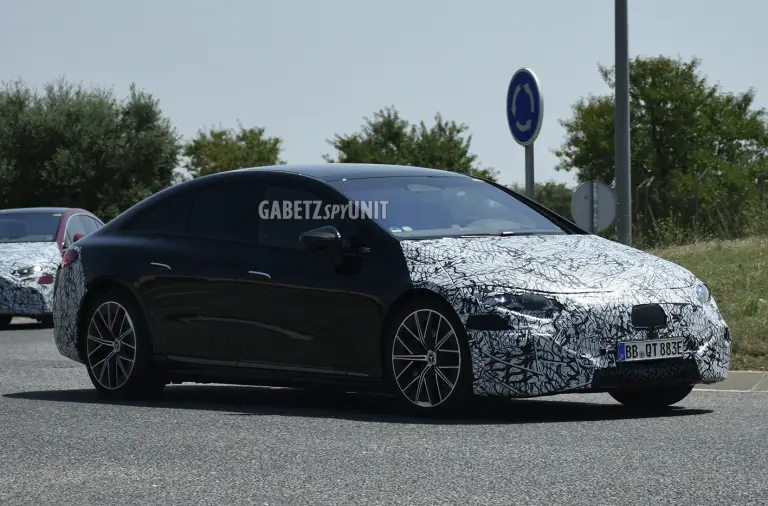 Mercedes EQS 2026 - Foto spia 21-09-2025 - 4