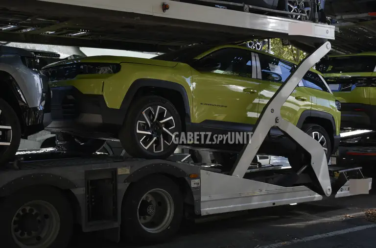 Jeep Compass 2026 - Foto spia 22-09-2025 - 1