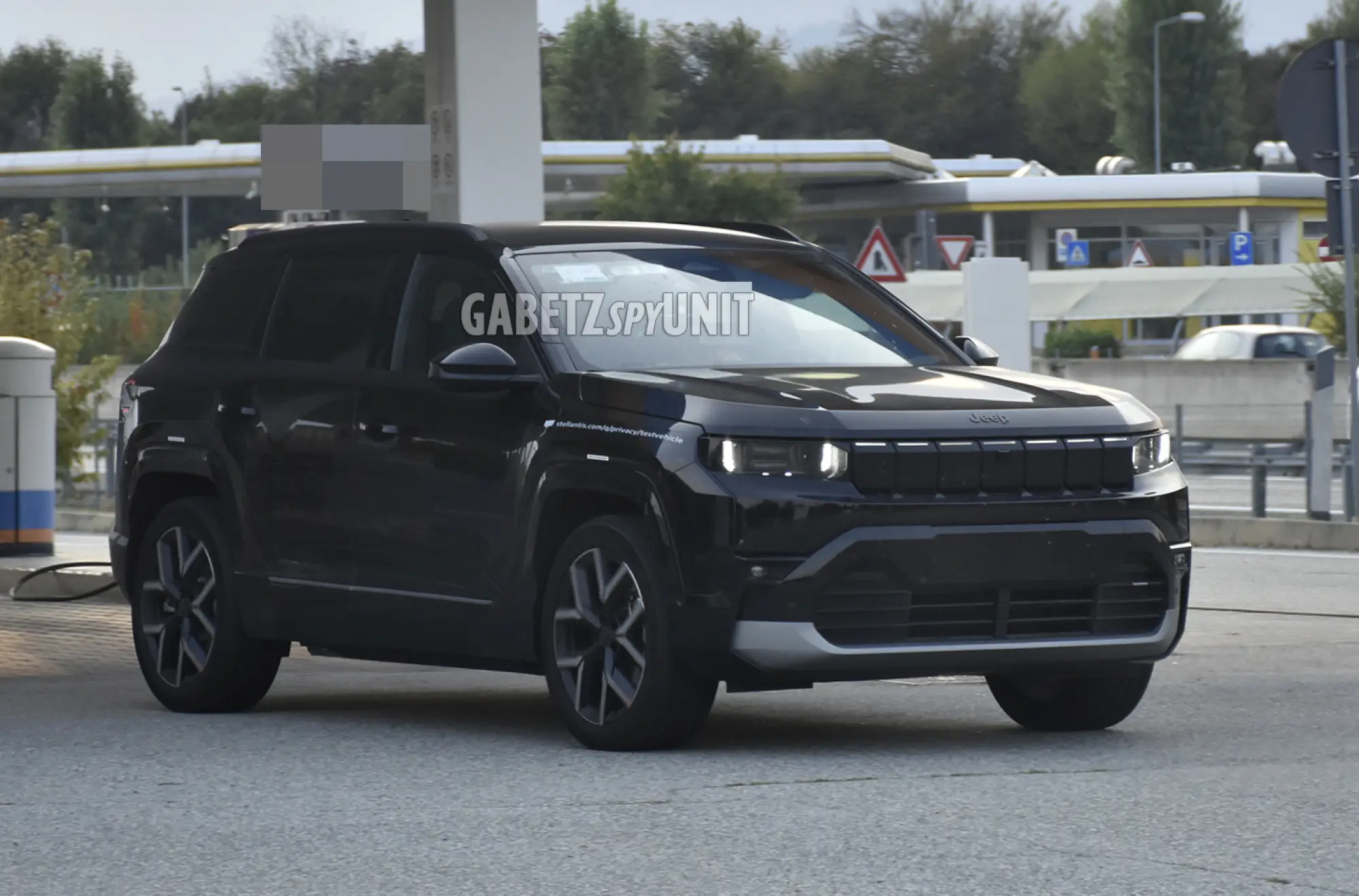 Jeep Compass 2026 - Foto spia 22-09-2025 - 14