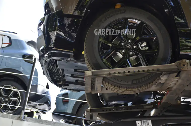 Jeep Compass 2026 - Foto spia 22-09-2025 - 6