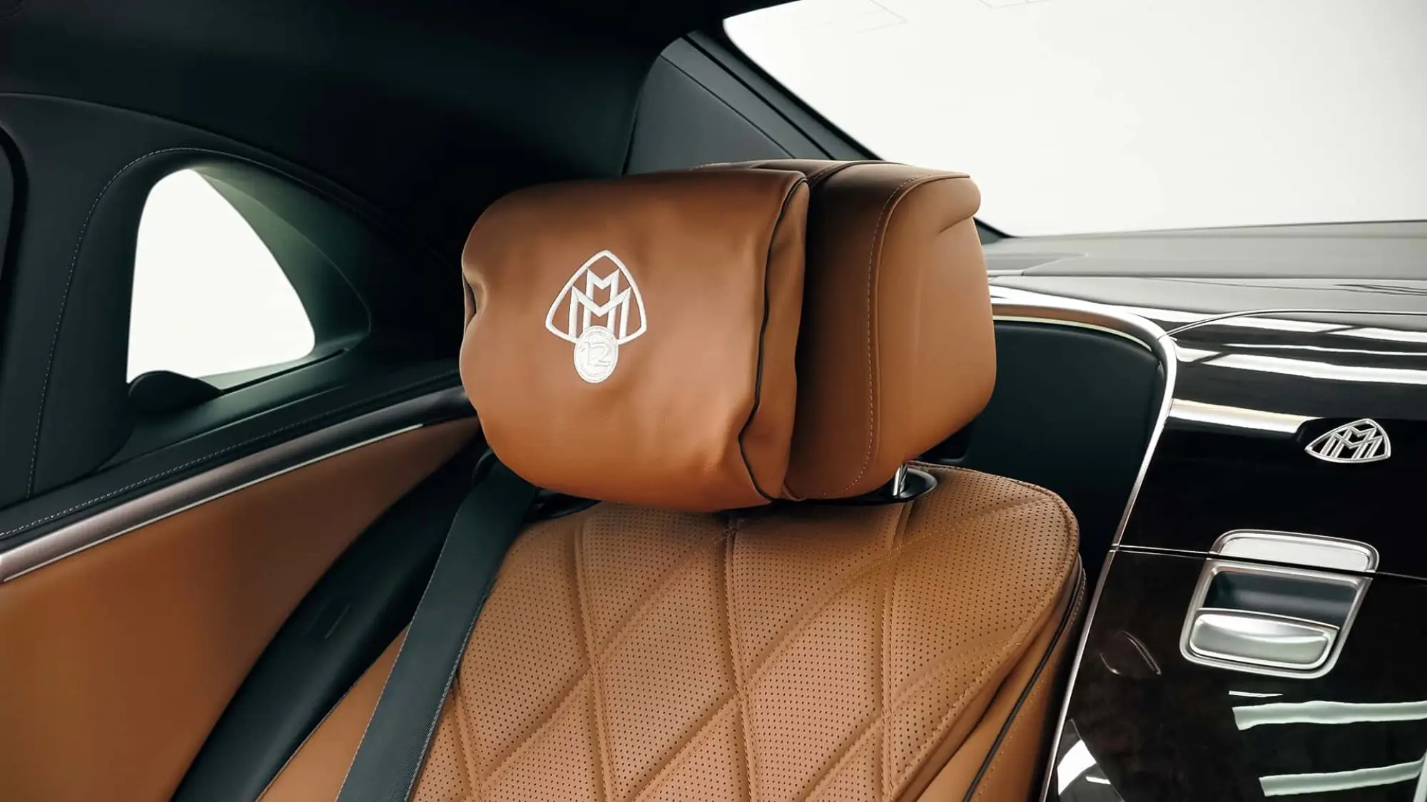 Mercedes-Maybach V12 Edition - 12