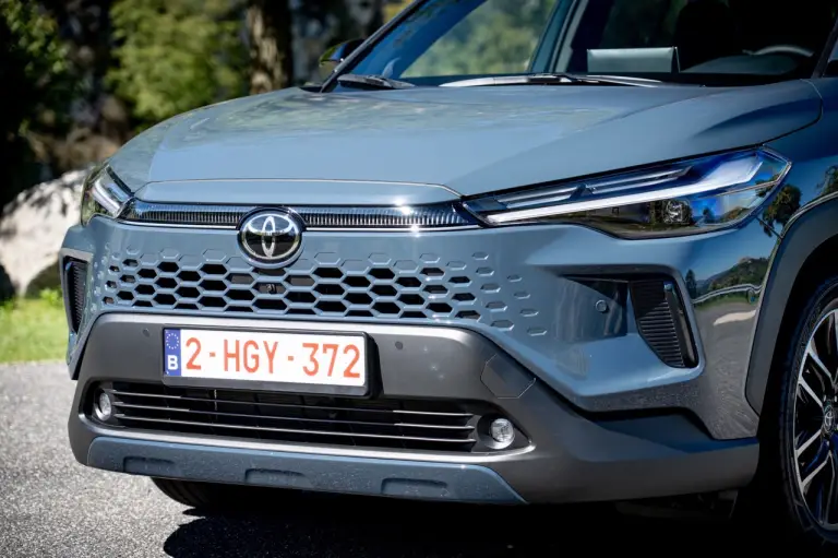 Toyota Corolla Cross 2025 - Foto dinamiche - 9