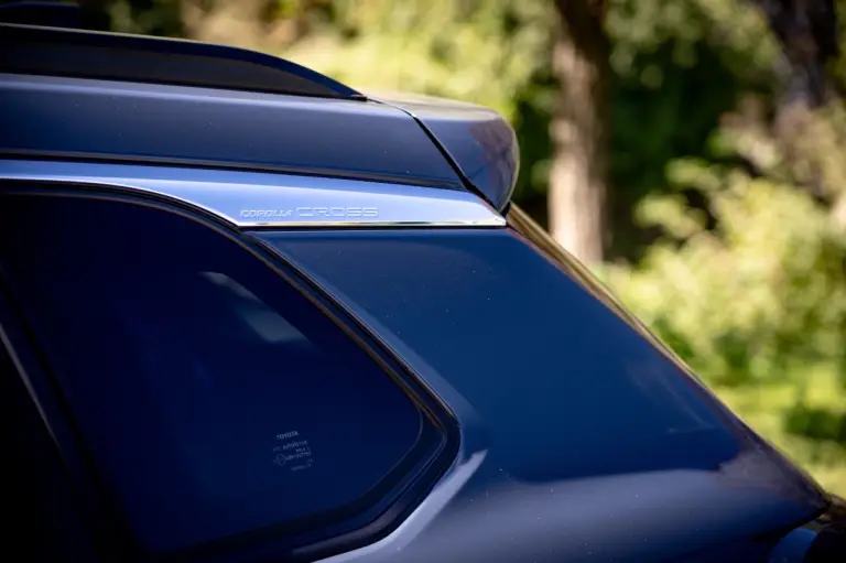 Toyota Corolla Cross 2025 - Foto dinamiche - 11