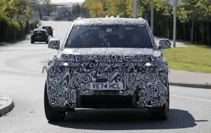Land Rover Defender 80 - Foto spia 28-09-2025