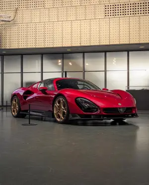 Alfa Romeo 33 Stradale - 10
