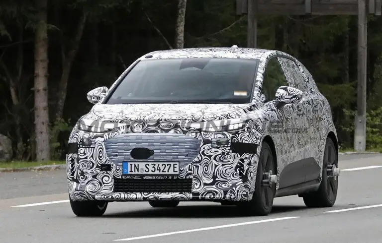 Audi A2 e-tron - Foto spia 01-10-2025 - 3